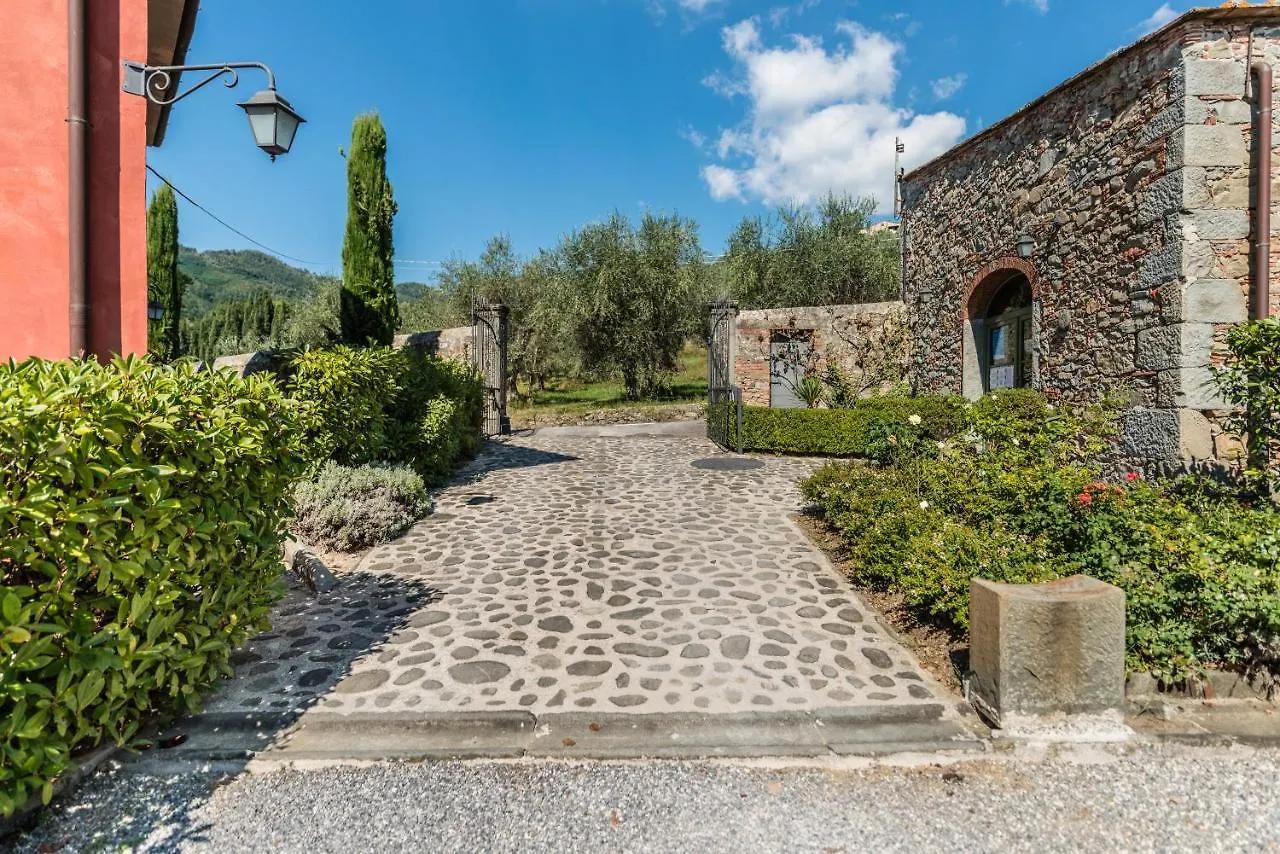 Antico Borgo di Matraia - Villa Guinigi Lucca 3*,  Italia